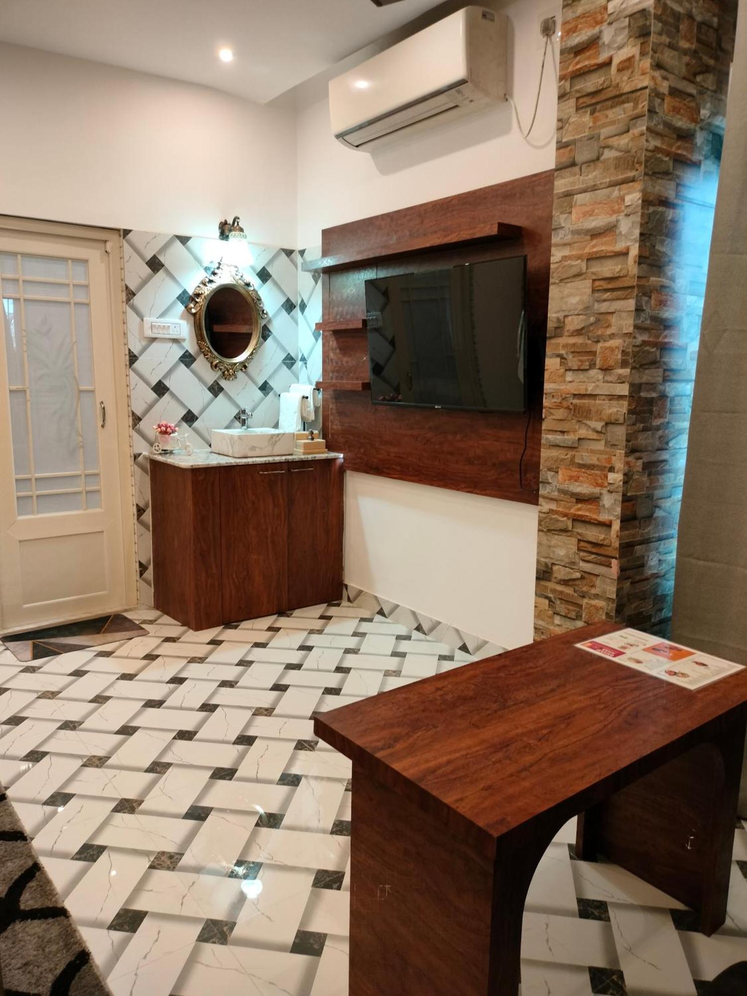 Bed and breakfast Kollolini Calcutta Extérieur photo